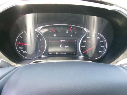 Used 2025 Chevrolet Blazer LT FWD image 14