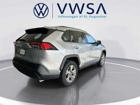 Used 2024 Toyota RAV4 XLE image 9
