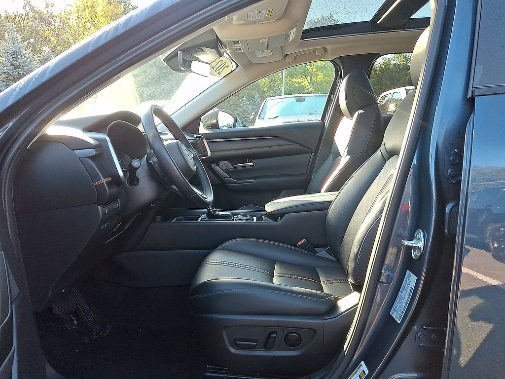 Used 2023 MAZDA CX-50 AWD 2.5 Turbo w/ Cargo Package image 11