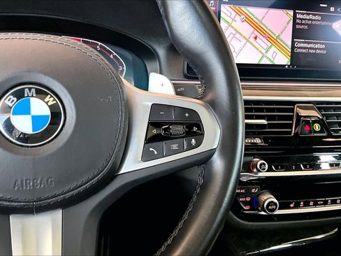 Used 2022 BMW 530i w/ M Sport Package image 24
