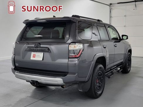 Certified 2022 Toyota 4Runner TRD Off-Road Premium w/ TRD Black Wheel Package (TMS) AWD/4WD image 9