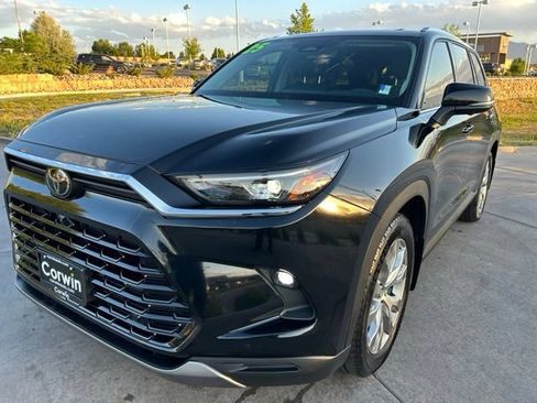 Used 2025 Toyota Grand Highlander AWD Hybrid image 3