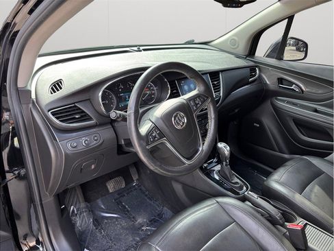 Used 2018 Buick Encore Premium image 6
