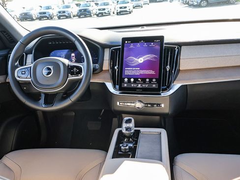 New 2026 Volvo XC90 T8 Plus w/ Protection Package Premier image 21