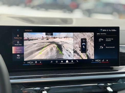 Certified 2026 BMW X7 xDrive40i w/ M Sport Package image 19