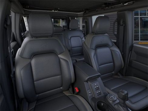 New 2025 Ford Bronco Outer Banks image 10