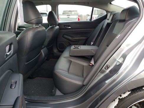 Used 2020 Nissan Altima 2.0 SR image 26