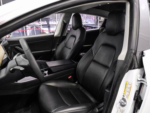 Used 2020 Tesla Model 3 Standard Range Plus image 31