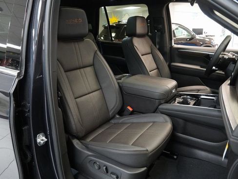 New 2026 Chevrolet Tahoe High Country AWD/4WD image 27