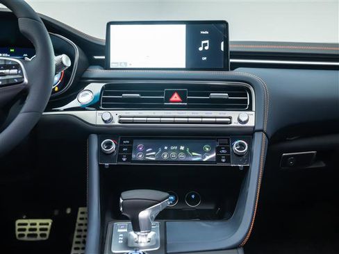 New 2026 Genesis G70 3.3T Prestige AWD/4WD image 28