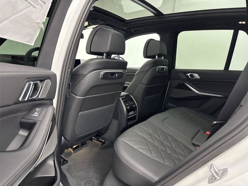 New 2026 BMW X5 xDrive40i AWD/4WD image 29