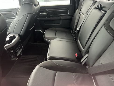 New 2026 RAM 2500 Laramie AWD/4WD image 7