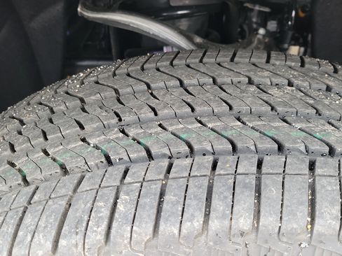 New 2026 GMC Yukon XL Denali w/ Sun & Power Step Package image 12