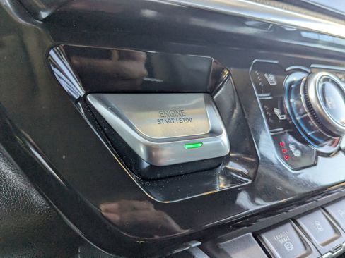 Used 2024 GMC Sierra 2500 Denali w/ Denali Reserve Package image 20