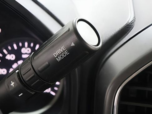 Used 2018 Ford F150 XLT w/ Equipment Group 302A Luxury image 18