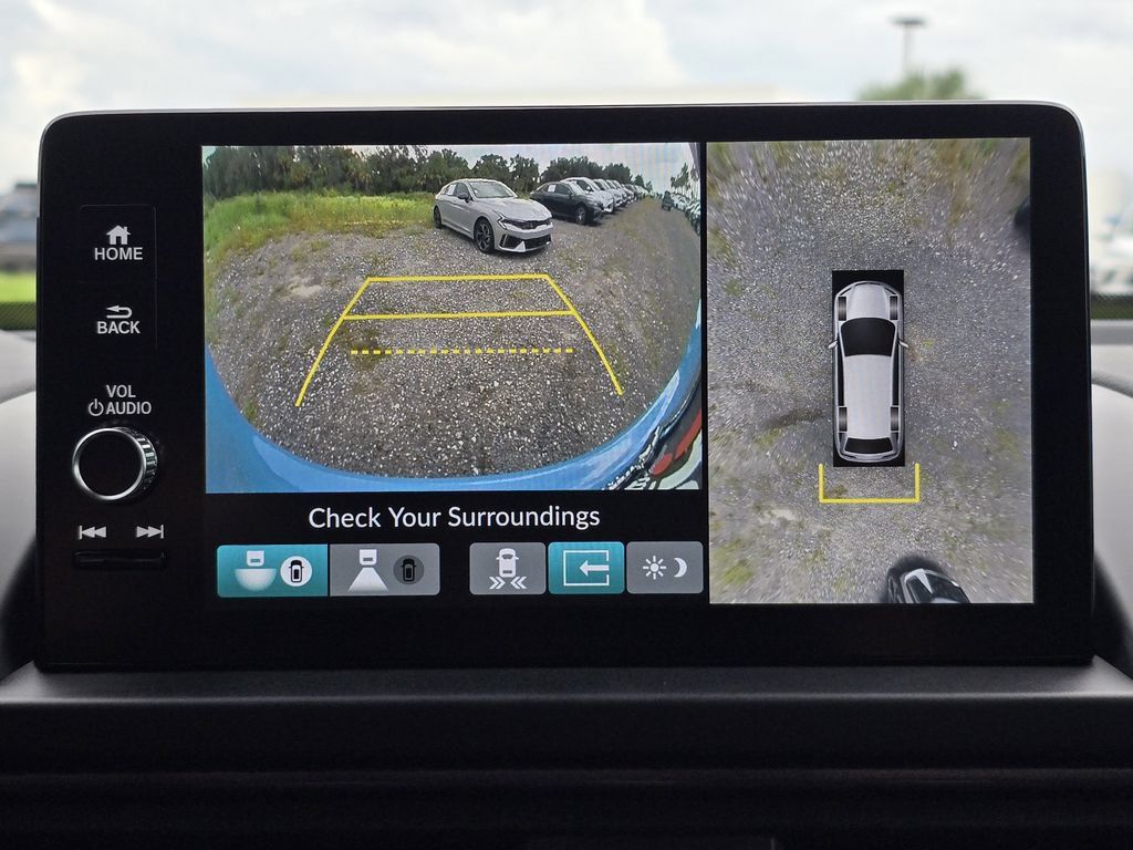 Used 2025 Honda Pilot TrailSport image 30