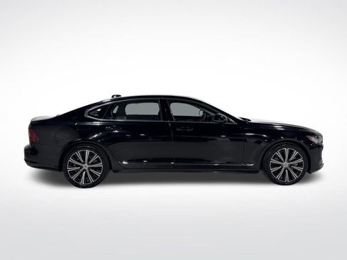 Used 2023 Volvo S90 B6 Plus image 10