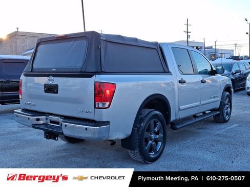Used 2015 Nissan Titan SV w/ SV Value Truck Package image 7