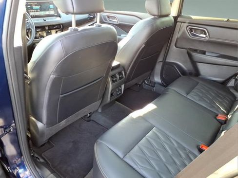 Certified 2024 Nissan Rogue Platinum w/ Platinum Premium Package AWD/4WD image 14