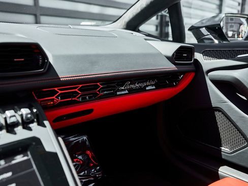 Used 2024 Lamborghini Huracan EVO AWD/4WD image 61