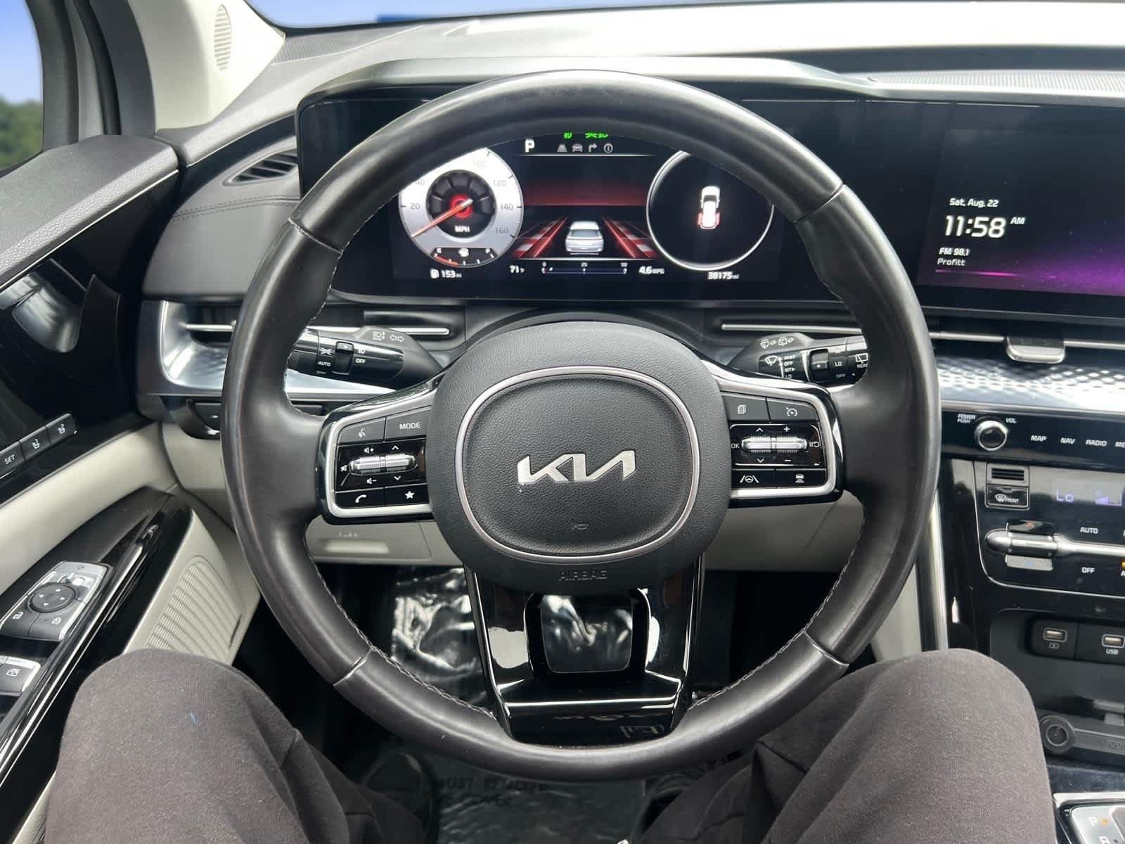 Used 2024 Kia Carnival SX Prestige FWD image 16