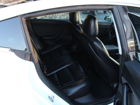 Used 2019 Tesla Model 3 Long Range AWD/4WD image 11