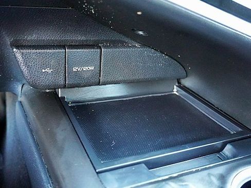 Used 2024 Toyota Camry LE image 27