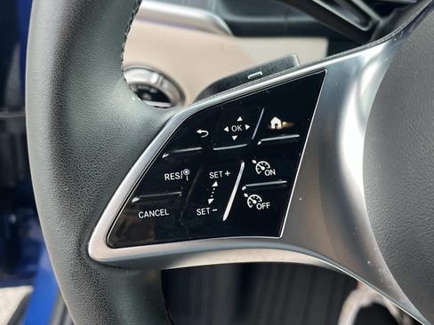 Certified 2025 Mercedes-Benz GLC 300 image 38