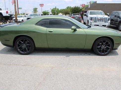 Used 2021 Dodge Challenger SXT w/ Blacktop Package RWD image 4