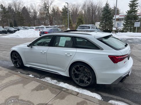 Used 2025 Audi RS 6 performance image 44