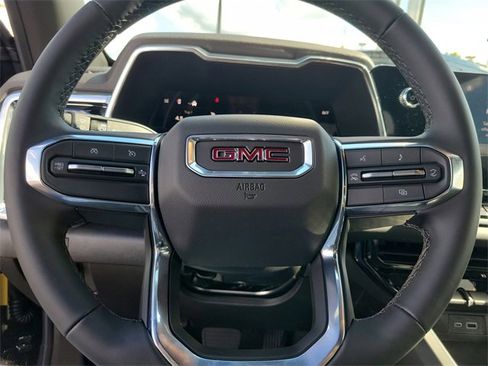 New 2026 GMC Canyon Elevation w/ Convenience Package image 15