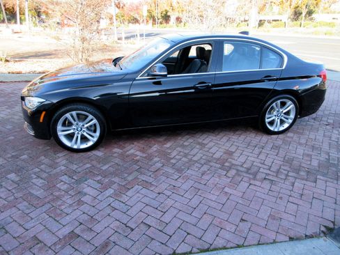 Used 2017 BMW 330i Sedan image 3