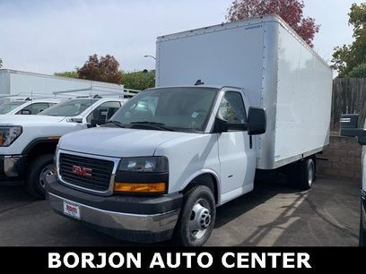 New 2024 GMC Savana 3500 Extended w/ Power Convenience Package