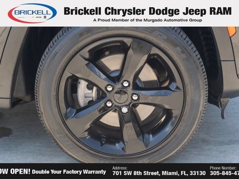 Used 2025 Jeep Grand Cherokee L Altitude AWD/4WD image 43