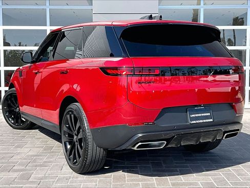 Used 2025 Land Rover Range Rover Sport SE AWD/4WD image 12