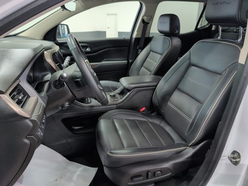 Used 2023 GMC Acadia Denali w/ Denali Ultimate Package AWD/4WD image 7