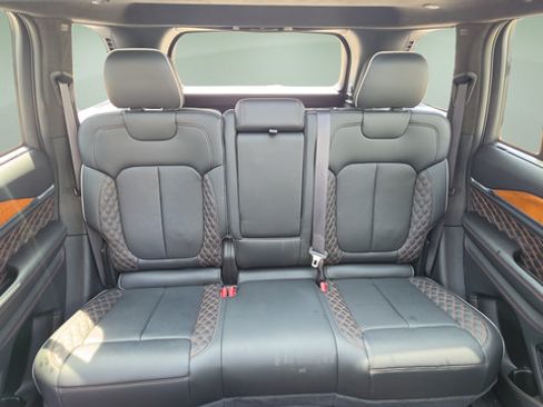 Used 2022 Jeep Grand Cherokee Summit AWD/4WD image 31