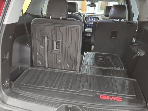 Used 2021 GMC Acadia AT4 w/ Technology Package image 17