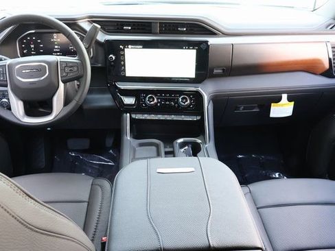 New 2026 GMC Sierra 2500 Denali w/ Denali Reserve Package image 16