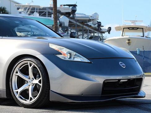 Used 2010 Nissan 370Z NISMO RWD image 2