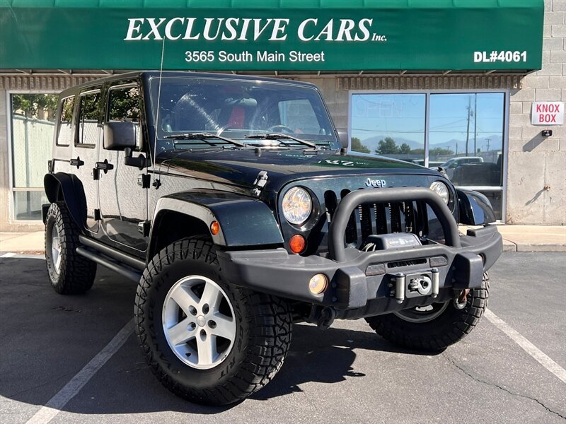 Used 2012 Jeep Wrangler Unlimited Rubicon w/ Connectivity Group AWD/4WD image 1