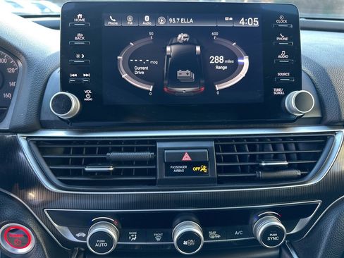 Used 2022 Honda Accord Sport image 15