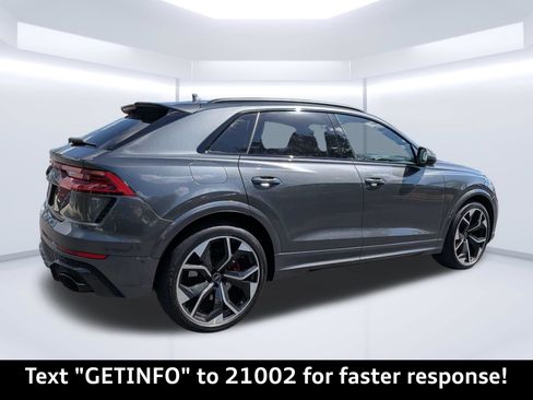 Used 2022 Audi RS Q8 w/ Carbon Optic Package AWD/4WD image 3