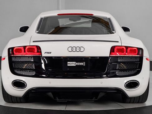 Used 2010 Audi R8 V10 image 7
