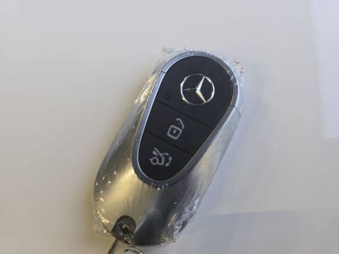 Certified 2026 Mercedes-Benz E 350 4MATIC Sedan image 38