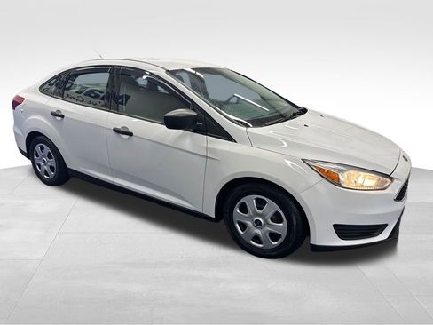 Used 2016 Ford Focus S FWD image 9