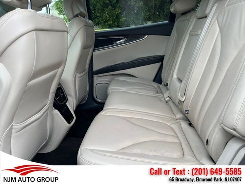Used 2019 Lincoln Nautilus Select AWD/4WD image 33
