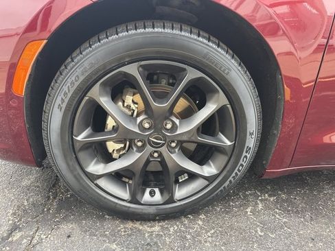 Used 2022 Chrysler Pacifica Limited w/ S Appearance Package image 28