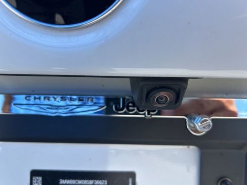 Used 2025 BMW 330i xDrive Sedan image 23