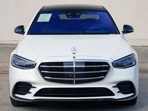 Used 2022 Mercedes-Benz S 500 4MATIC w/ AMG Line Package image 56